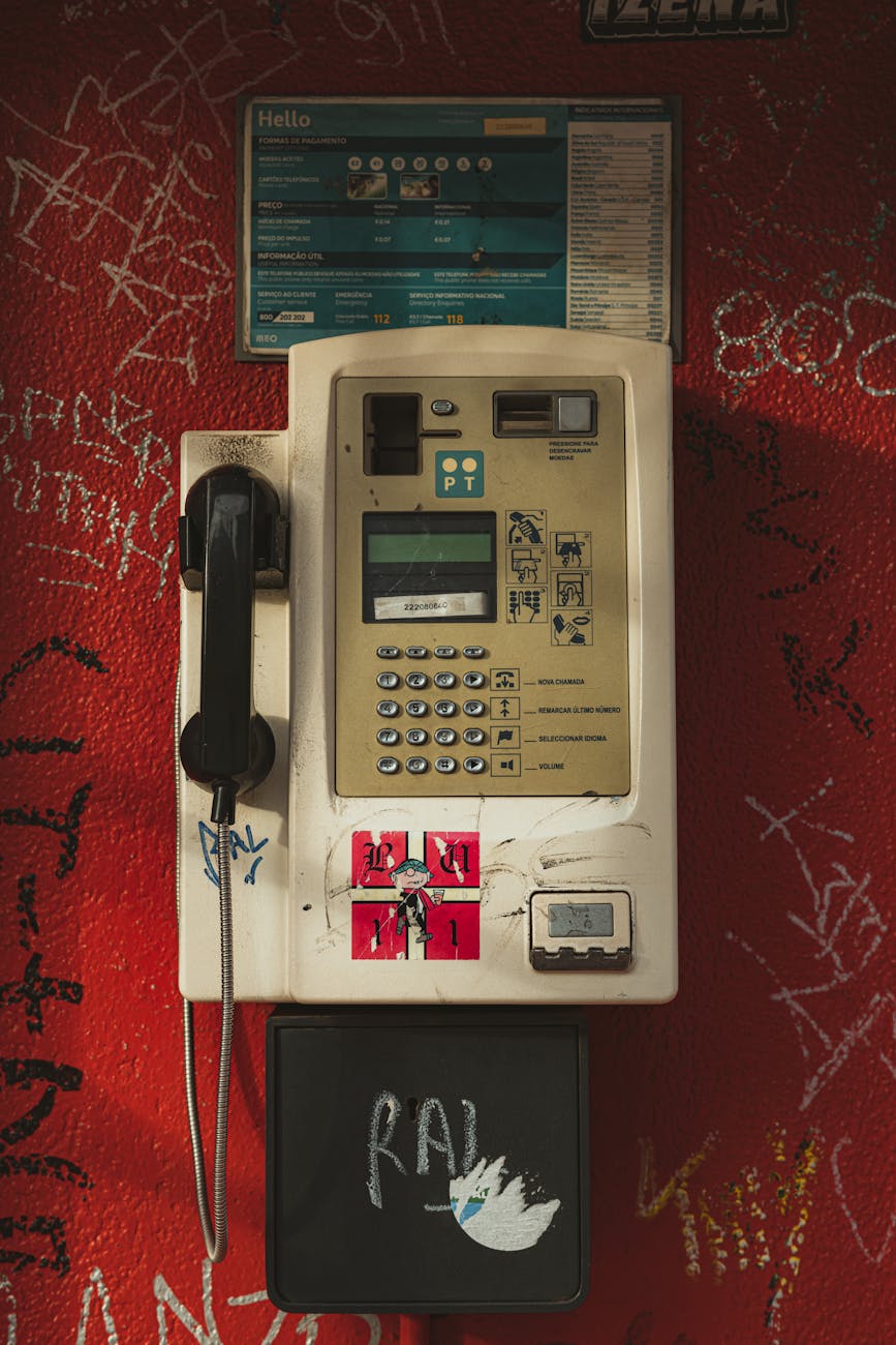 an old retro telephone